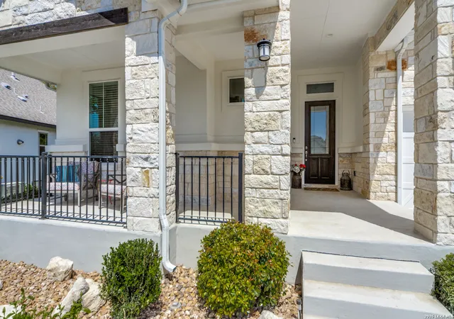 Photo 2 of Sale Pending at 119 Milagro, Boerne, TX 78006 | MLS# 1952413 | Listing updated on 2026-04-20
