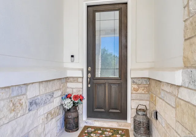 Photo 3 of Sale Pending at 119 Milagro, Boerne, TX 78006 | MLS# 1952413 | Listing updated on 2026-04-20