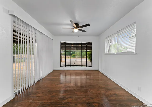 Photo 3 of Single family home for sale at 1638 W Ashby, San Antonio, TX 78201 | MLS# 1952421 | Listing updated on 2026-04-06