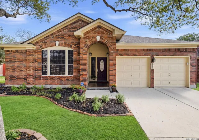 Photo 3 of Sale Pending at 229 Notch Leaf, Cibolo, TX 78108 | MLS# 1952427 | Listing updated on 2026-04-14
