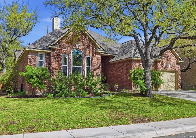Photo 3 of Sale Pending at 1611 Overlook Crk, San Antonio, TX 78260 | MLS# 1952429 | Listing updated on 2026-04-09