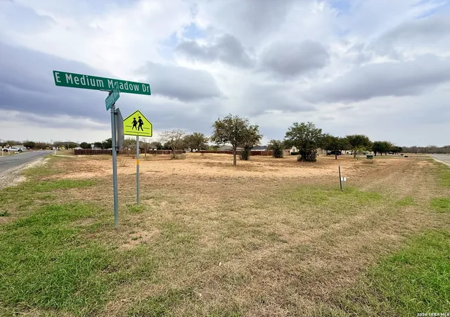 3rd image of 160 W Medium Meadow, Lytle, TX 78052 | MLS# 1952459