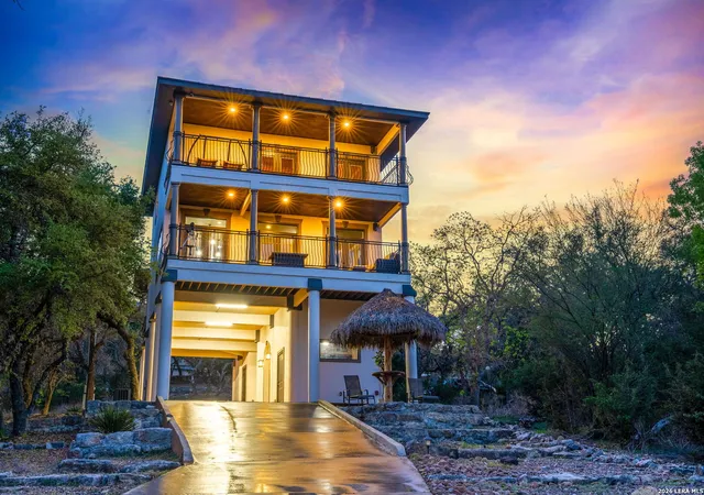 Photo 3 of Single family home for sale at 1065 Hillcrest Forest, Canyon Lake, TX 78133 | MLS# 1952503 | Listing updated on 2026-04-06
