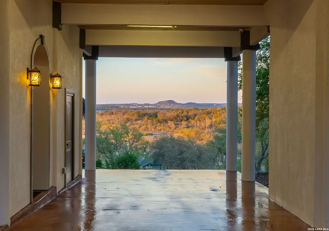 Photo 4 of Single family home for sale at 1065 Hillcrest Forest, Canyon Lake, TX 78133 | MLS# 1952503 | Listing updated on 2026-04-06