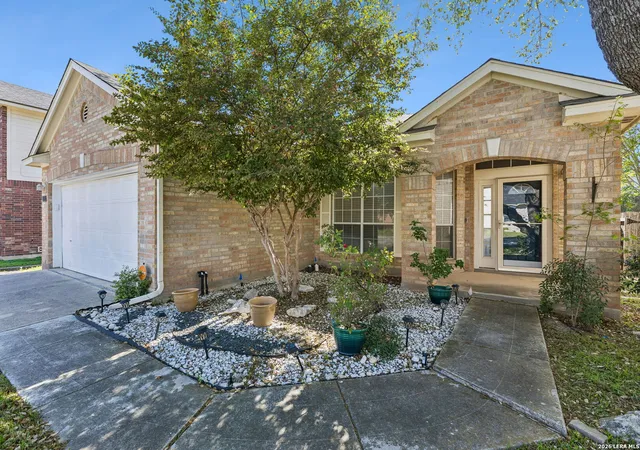 Photo 3 of Sale Pending at 22611 Madison Park, San Antonio, TX 78260 | MLS# 1952506 | Listing updated on 2026-05-11