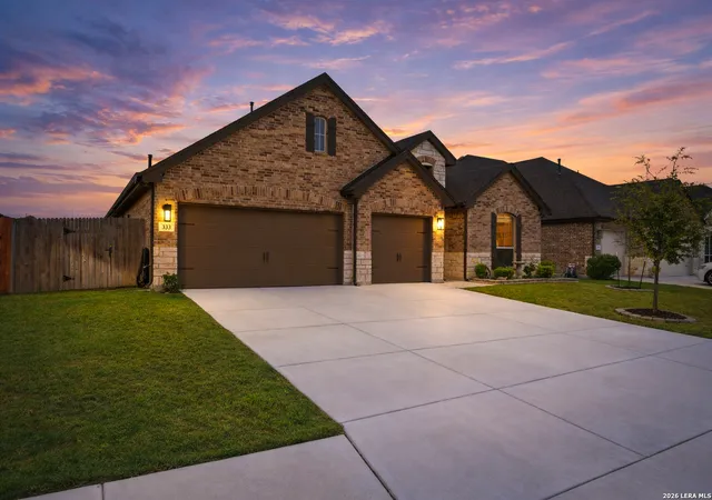 Photo 3 of Sale Pending at 333 Misty Sails, Cibolo, TX 78108 | MLS# 1952521 | Listing updated on 2026-04-08