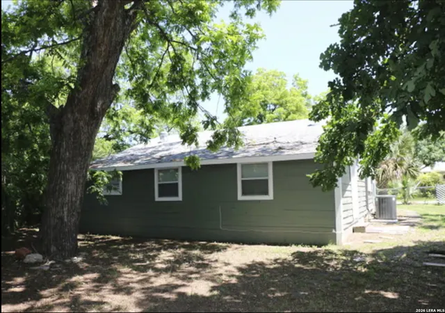 Photo 21 of Sale Pending at 117 Nesbit, San Antonio, TX 78212 | MLS# 1952536 | Listing updated on 2026-05-16