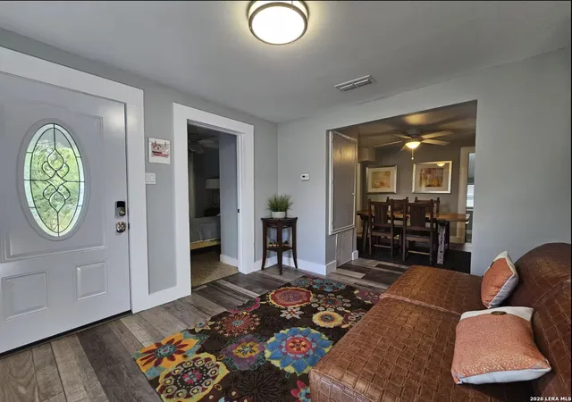 Photo 3 of Sale Pending at 117 Nesbit, San Antonio, TX 78212 | MLS# 1952536 | Listing updated on 2026-05-16