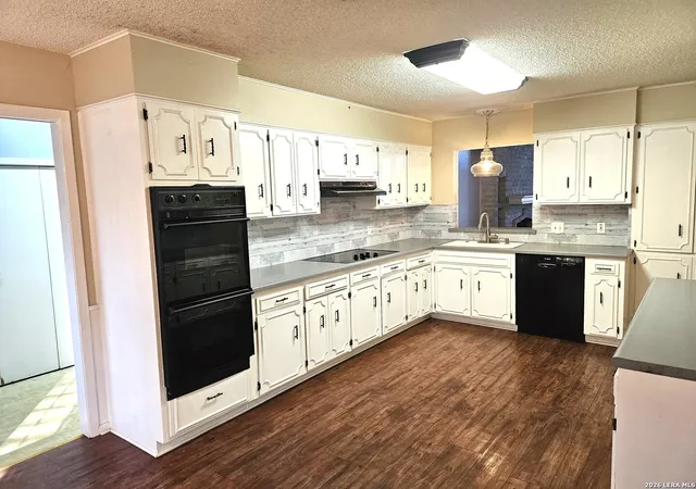 3rd image of 9349 Blazing Star, Garden Ridge, TX 78266 | MLS# 1952570