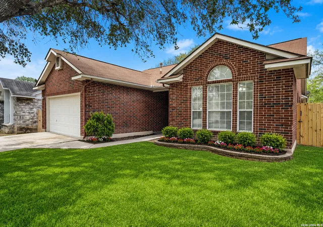 Photo 3 of Single family home for sale at 6374 Parkland Oaks Dr, San Antonio, TX 78240 | MLS# 1952573 | Listing updated on 2026-08-07