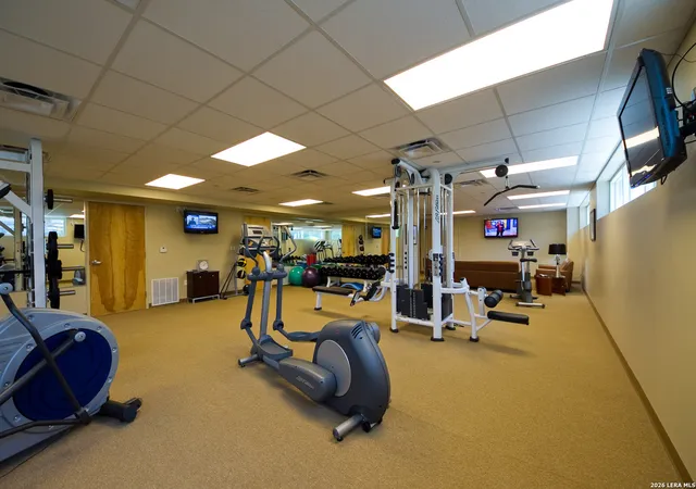 5th image of 901 N Upper Broadway #APT 201, Corpus Christi, TX 78401 | MLS# 1952574