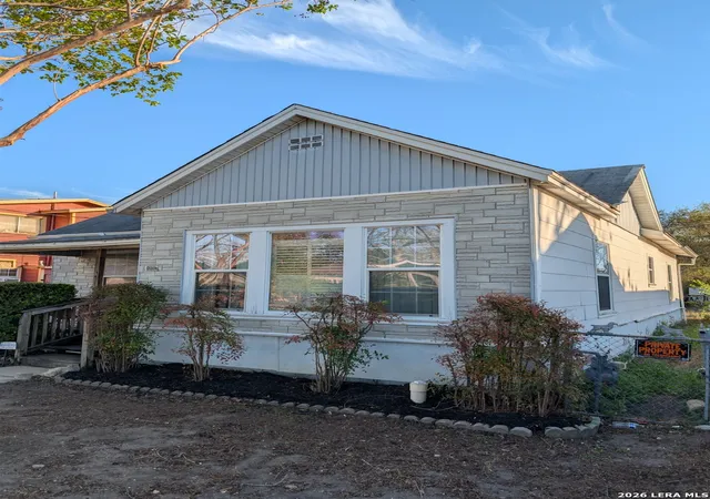 2nd image of 254 Lone Star Blvd, San Antonio, TX 78204 | MLS# 1952579