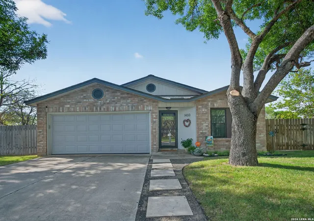 1st image of 1403 32nd, Hondo, TX 78861 | MLS# 1952613