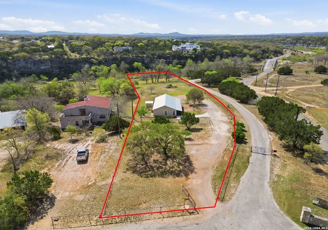 Photo 4 of Sale Pending at 1333 Comanche Path, Bandera, TX 78003 | MLS# 1952629 | Listing updated on 2026-05-08