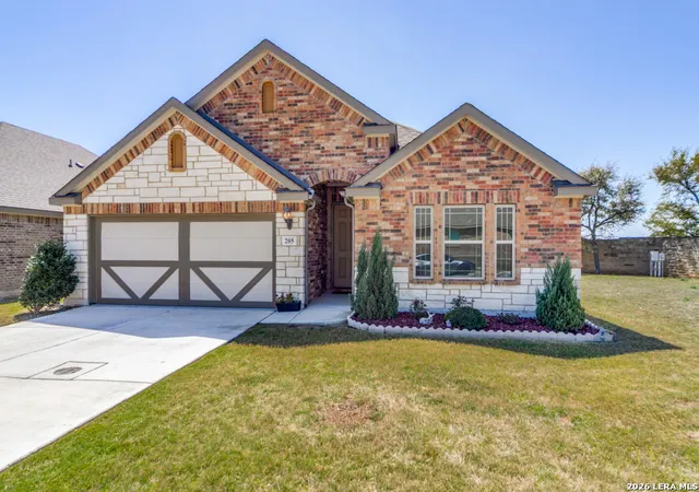 Photo 2 of Sale Pending at 205 Parkview, Boerne, TX 78006 | MLS# 1952635 | Listing updated on 2026-04-07