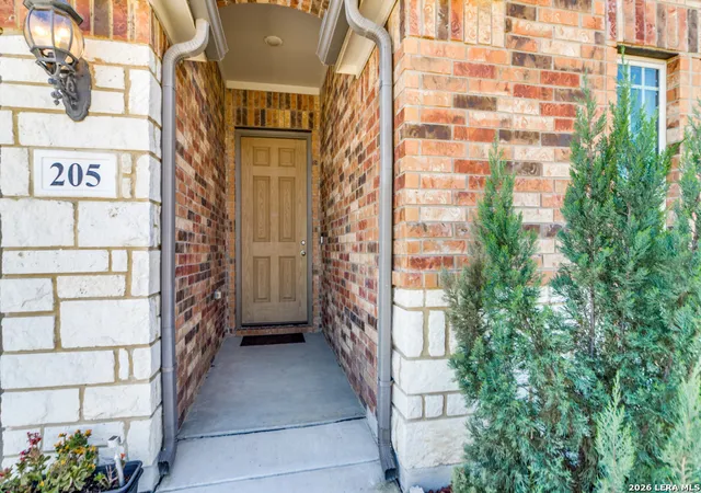 Photo 3 of Sale Pending at 205 Parkview, Boerne, TX 78006 | MLS# 1952635 | Listing updated on 2026-04-07