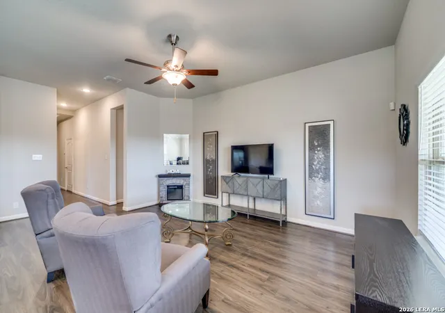 Photo 3 of Sale Pending at 205 Parkview, Boerne, TX 78006 | MLS# 1952635 | Listing updated on 2026-04-07