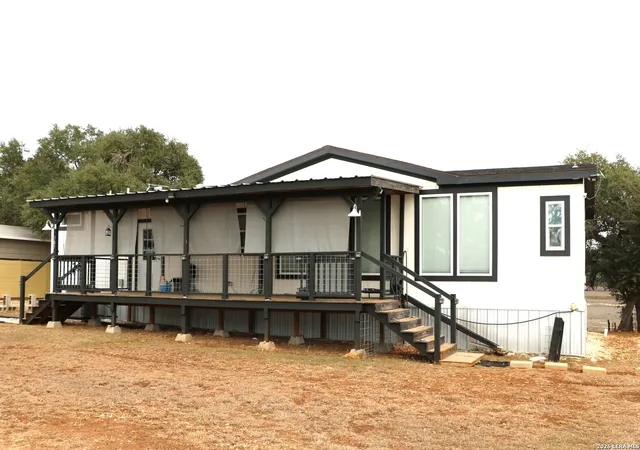 1st image of 387 Private Road 1525, Bandera, TX 78003 | MLS# 1952678