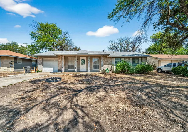 Photo 1 of Sale Pending at 5827 Castle Brk Dr, San Antonio, TX 78218 | MLS# 1952723 | Listing updated on 2026-08-26