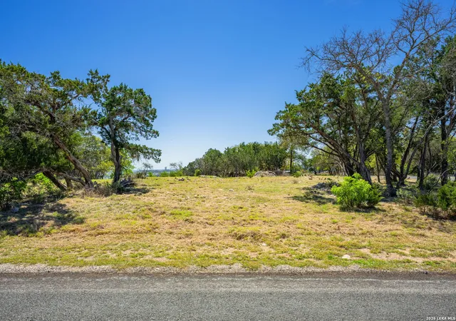 Photo 3 of Sale Pending at 698 Rim Rock, Kerrville, TX 78028 | MLS# 1952773 | Listing updated on 2026-08-03