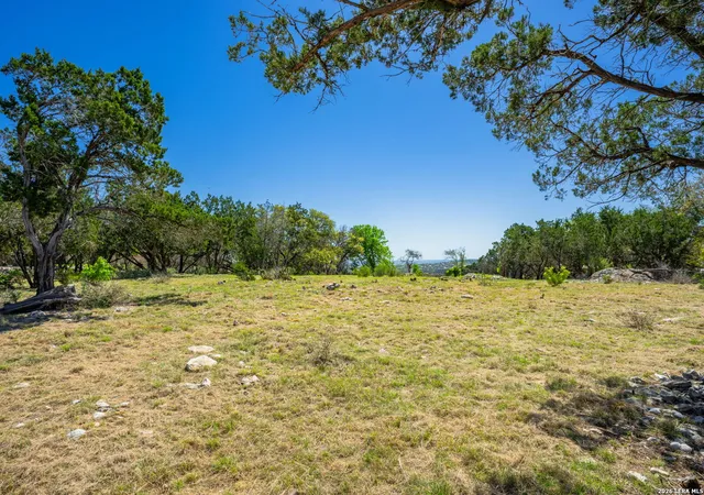 Photo 2 of Sale Pending at 698 Rim Rock, Kerrville, TX 78028 | MLS# 1952773 | Listing updated on 2026-08-03