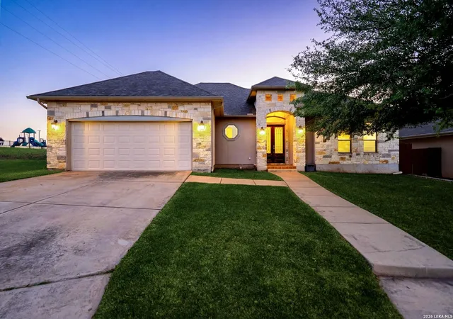 Photo 1 of Single family home for sale at 104 S Elise Dr, La Vernia, TX 78121 | MLS# 1952823 | Listing updated on 2026-05-11