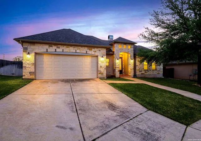 Photo 3 of Single family home for sale at 104 S Elise Dr, La Vernia, TX 78121 | MLS# 1952823 | Listing updated on 2026-05-11