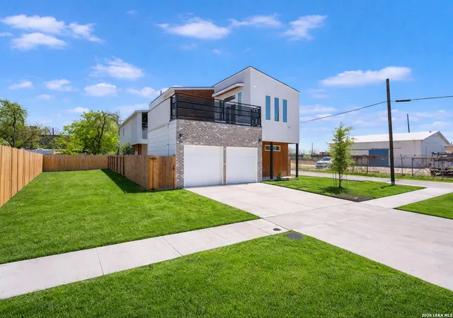 Photo 2 of Sale Pending at 120 Pierce #1, San Antonio, TX 78208 | MLS# 1952831 | Listing updated on 2026-05-18