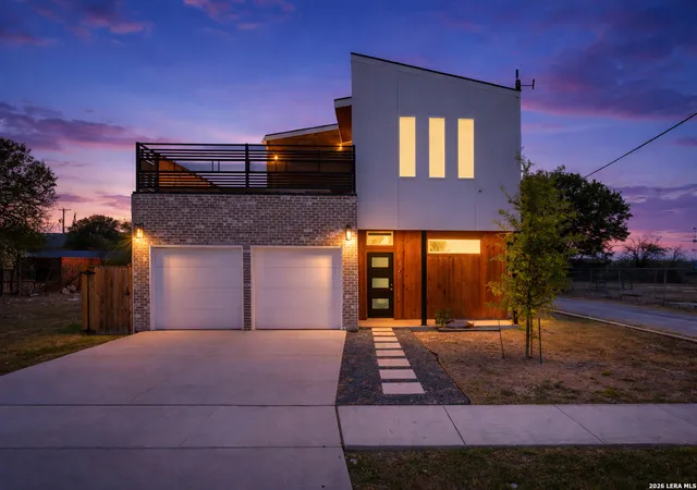 Photo 4 of Sale Pending at 120 Pierce #1, San Antonio, TX 78208 | MLS# 1952831 | Listing updated on 2026-05-18