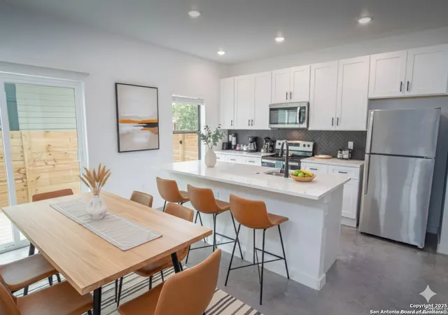 Photo 2 of Single family home for sale at 918 S Olive St 101, San Antonio, TX 78210 | MLS# 1952842 | Listing updated on 2026-04-07
