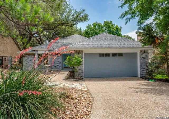 Photo 1 of Sale Pending at 2914 Hunters Strm St, San Antonio, TX 78230 | MLS# 1952848 | Listing updated on 2026-07-31