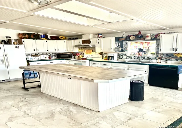 2nd image of 506 Maple, Jourdanton, TX 78026 | MLS# 1952867