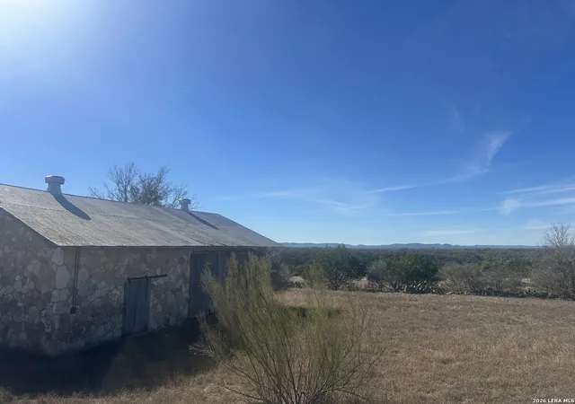 3rd image of 526 Cielo Rio, Pipe Creek, TX 78063 | MLS# 1952870