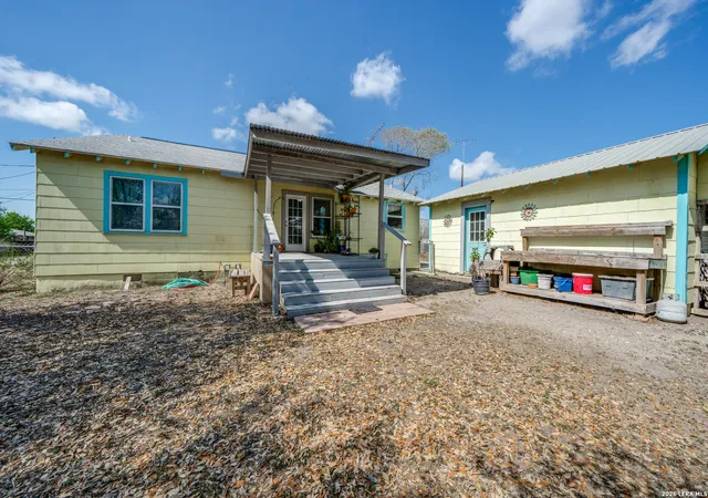 Photo 25 of Single family home for sale at 615 Main, Karnes City, TX 78118 | MLS# 1952896 | Listing updated on 2026-07-20