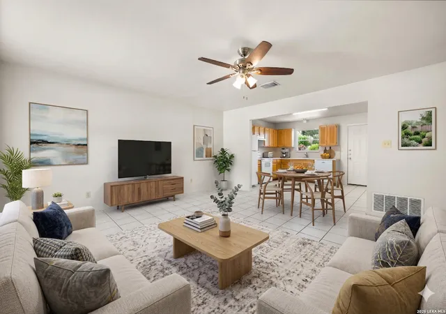 Photo 2 of Sale Pending at 1118 W Goodwin, Pleasanton, TX 78064 | MLS# 1952908 | Listing updated on 2026-04-29