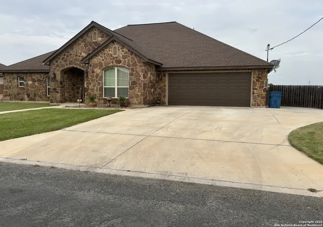 Homes for sale in Poth, TX | 104 Park View, Poth, TX 78147 | MLS# 1952970