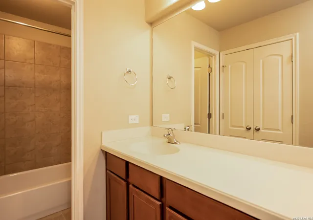 Photo 3 of Sale Pending at 27007 Trinity Bnd, San Antonio, TX 78261 | MLS# 1952981 | Listing updated on 2026-05-15