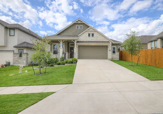 Photo 1 of Single family home for sale at 1433 Escarpment, New Braunfels, TX 78132 | MLS# 1953009 | Listing updated on 2026-04-24