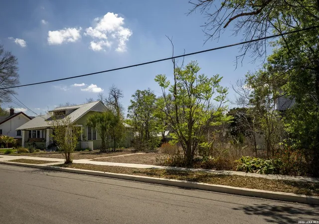 Photo 4 of Land for sale at 810 Mason, San Antonio, TX 78208 | MLS# 1953012 | Listing updated on 2026-06-18