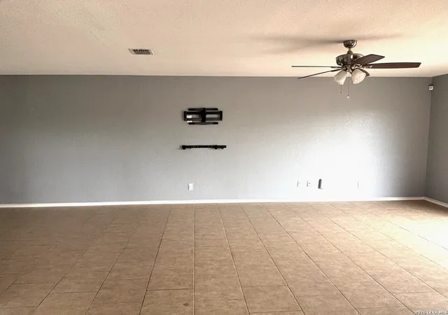 Photo 4 of Sale Pending at 6803 Dulce Meadow, San Antonio, TX 78252 | MLS# 1953035 | Listing updated on 2026-08-05