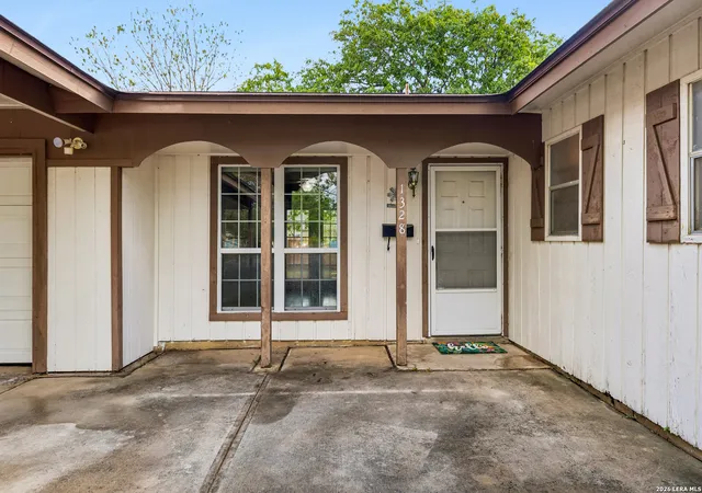 Photo 3 of Single family home for sale at 1328 Chestnut, Schertz, TX 78154 | MLS# 1953046 | Listing updated on 2026-04-08