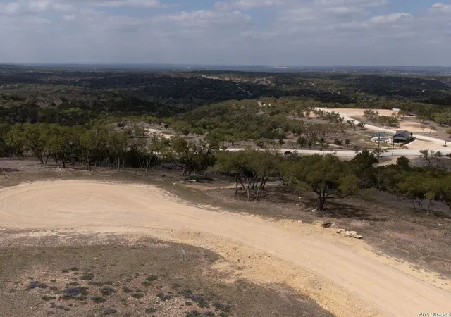 Photo 2 of Land for sale at Tbd Lake Vista Dr, Canyon Lake, TX 78133 | MLS# 1953100 | Listing updated on 2026-04-09