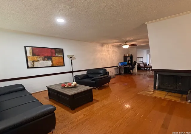 4th image of 7123 Thrush View #17, San Antonio, TX 78209 | MLS# 1953118