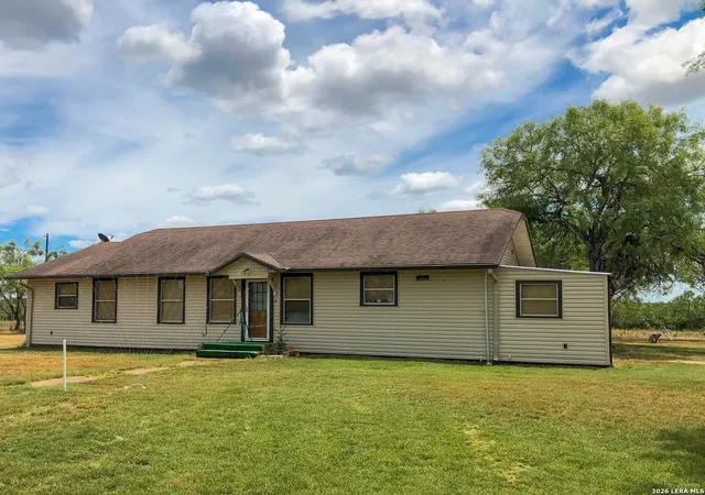 2nd image of 1180 Cr 340, Jourdanton, TX 78026 | MLS# 1953141