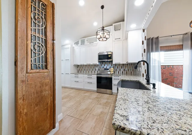 4th image of 930 Amberstone, San Antonio, TX 78258 | MLS# 1953188