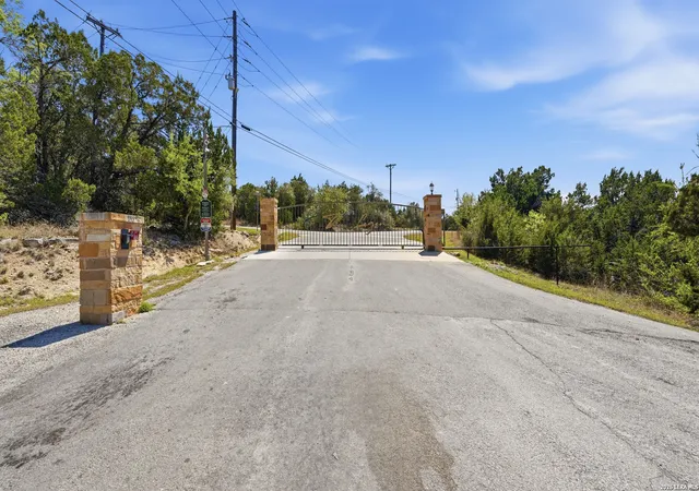 2nd image of 806 Rutherford, Fischer, TX 78623 | MLS# 1953199