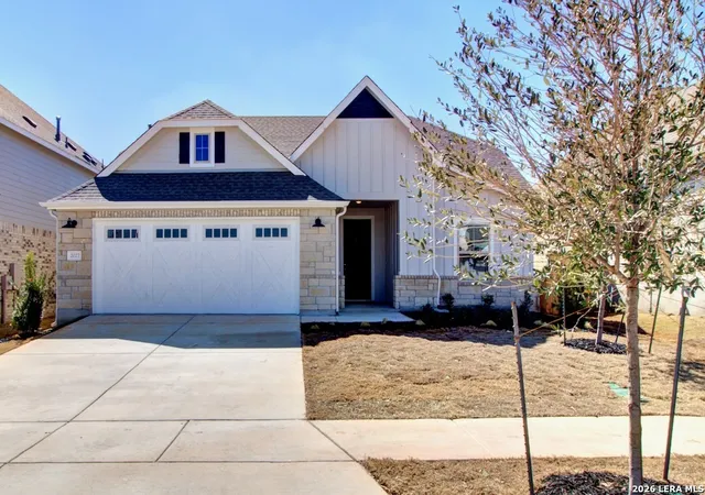 Photo 1 of Single family home for sale at 747 Navarro Street, New Braunfels, TX 78132 | MLS# 1953205 | Listing updated on 2026-08-04