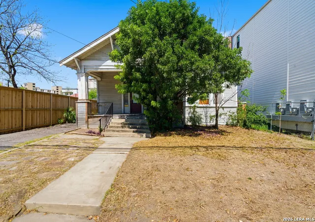 Photo 3 of Single family home for sale at 615 E Euclid, San Antonio, TX 78212 | MLS# 1953221 | Listing updated on 2026-06-03
