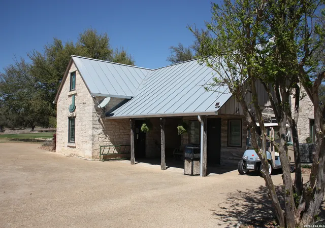 4th image of 224 N Calvin Barrett, Blanco, TX 78606 | MLS# 1953269