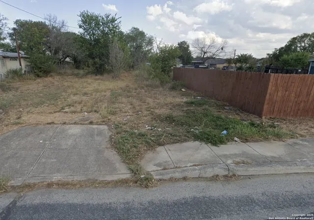 Photo 2 of Land for sale at 2716 Wayne, San Antonio, TX 78222 | MLS# 1953343 | Listing updated on 2026-04-10
